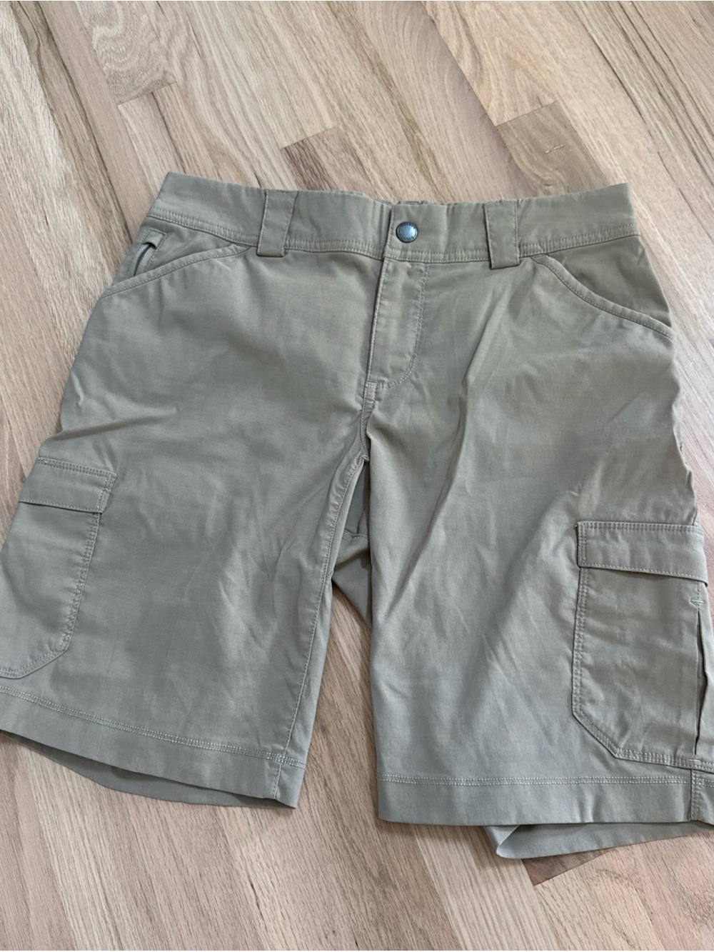 Duluth Trading Co Dry on the Fly Shorts Womens Size 6 Cargo Hiking Nylon Beige